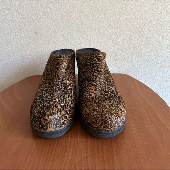 Naked Feet Proper Heeled Mule Calf Fur Brown Black Size 7 Women's Business Party - Picture 6 of 13